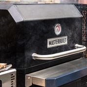 Masterbuilt Digital Charcoal Grill & Smoker GRAVITY FED 1050